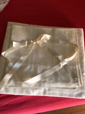 JOSEPHINE, lenzuola matrimoniali rasatello di cotone con pizzo. Color panna.