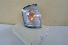 freccia anteriore destra Mercedes 190 front lamp 1983