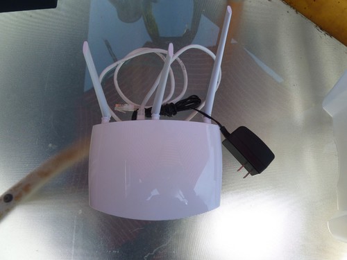 Used edimax wifi router - used,