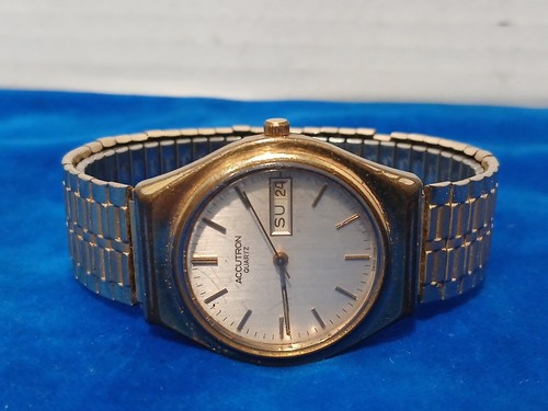 Vintage bulova accutron - bulova, quarzo