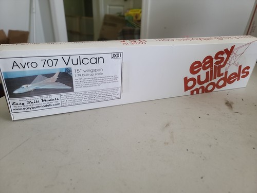 Modello avro 707 vulcan - modello,
