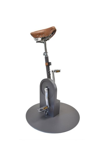 Sgabello bar con pedalata e - con,