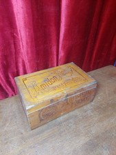 Antica scatola pubblicitaria