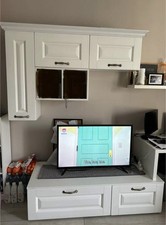 Mobile per il soggiorno TV e Pensili In Legno Di Frassino