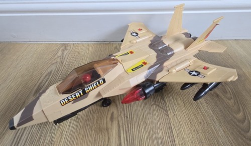 Desert shield jet fighter - shield, f-15