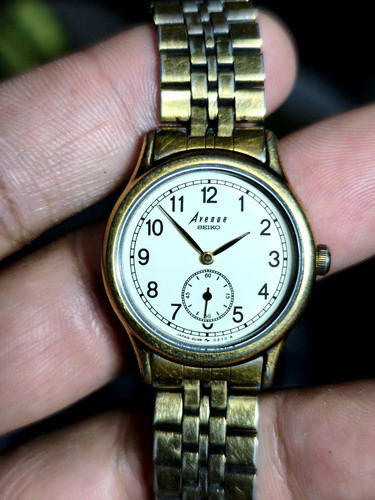 Orologio elegante vintage 1987