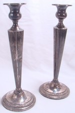 Coppia di antichi candelabri