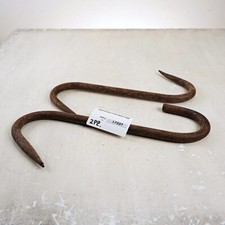 coppia di arpioni in ferro