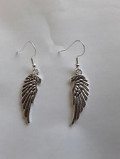 Orecchini pendenti ala di