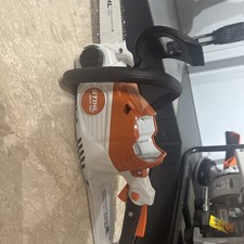Motosega STIHL MSA 70 C-B completa di batteria AK30 e Caricabatteria AL101