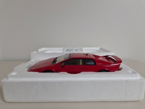 Autoart lotus esprit v8 - 1/18,