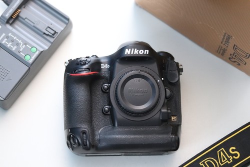Nikon d4s 35664 scatti - d4s,,