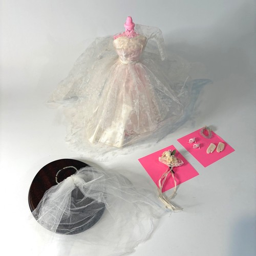 Vintage barbie wedding day set - barbie,