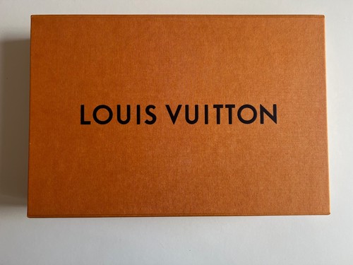 Louis vuitton empty magnetic - louis,