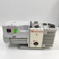 Pompa per vuoto rotativa a