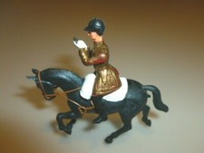 britains swoopet banda