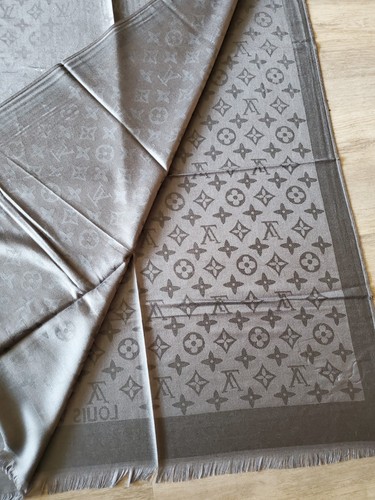 Louis vuitton sciarpa scialle - sciarpa,