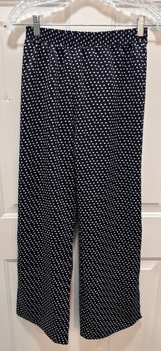 Pantaloni nuovi con etichette