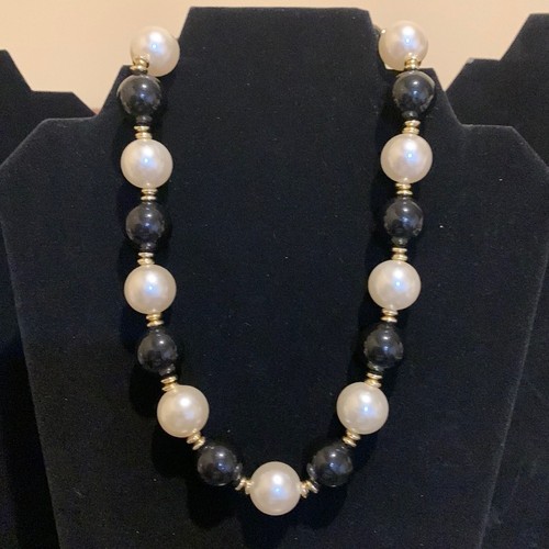 Collana vintage con perline