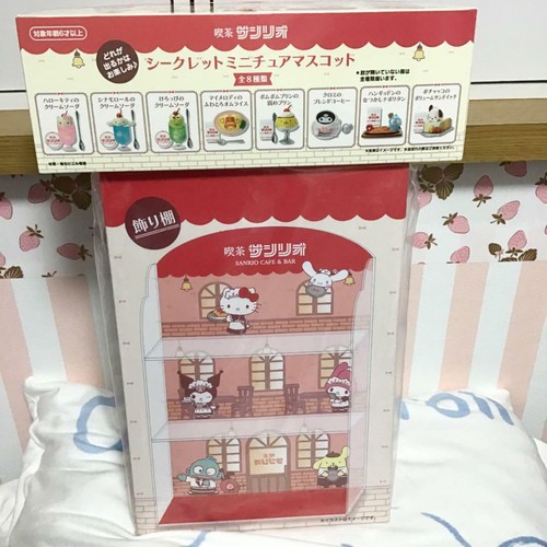 Cafe sanrio vetrina miniatura - sanrio,
