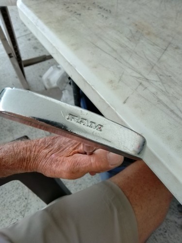 Blade putter ram - putter,