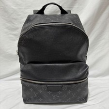 Louis Vuitton Discovery Bumbag