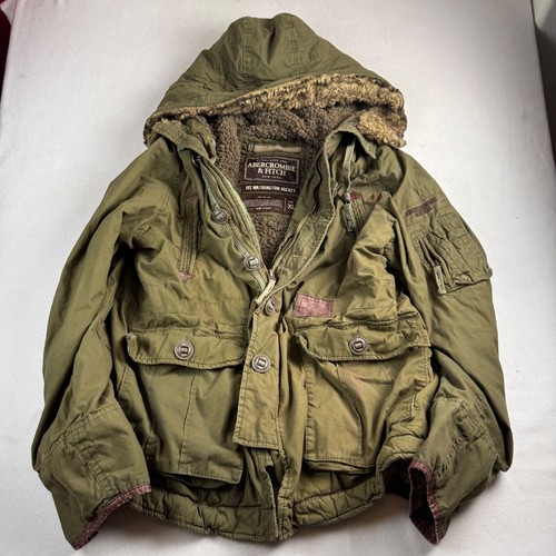 Abercrombie fitch mt - &,
