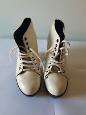 Scarpe bianche con carrarmato semi nuove marca Nike numero 38 