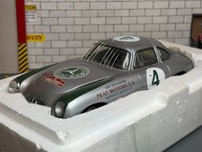 Modellino auto 1:18 CMC