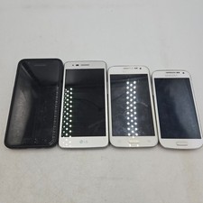 Lotto di 4 vecchi smartphone