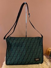 Borsa messenger Fendi in nylon con logo verde Preloved