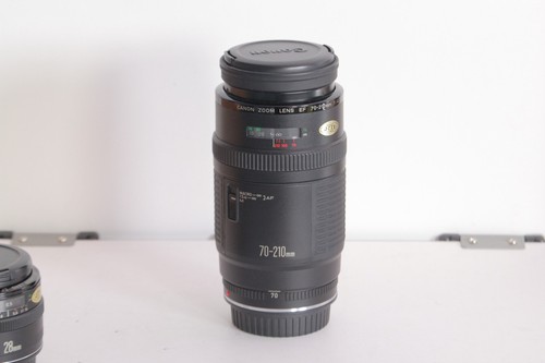 Canon 210 4 - f, macro