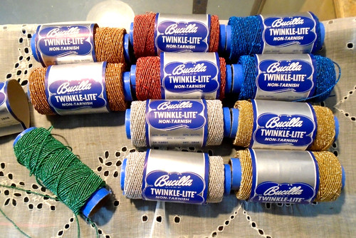 Bulloni nos vintage bucilla - vintage,