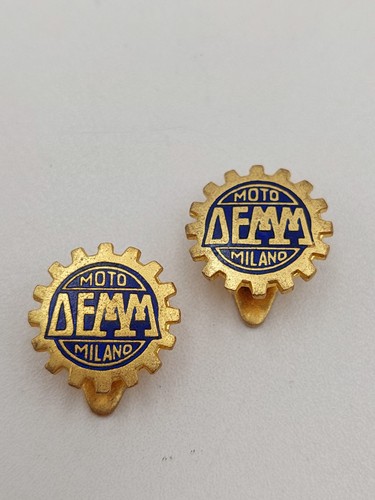 Coppia distintivi pin da - distintivi, (pin
