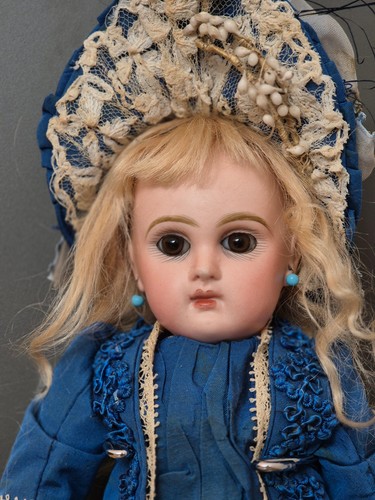 Petite poupée ancienne jumeau - poupée,
