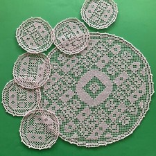 Centrini vintage in filet modano 1 grande da 42 cm + 6 piccoli da 14 cm beige