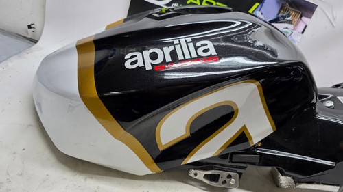 Aprilia tuono rsv4 factory - aprilia,