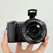 Sony Alpha a5000 Mirrorless