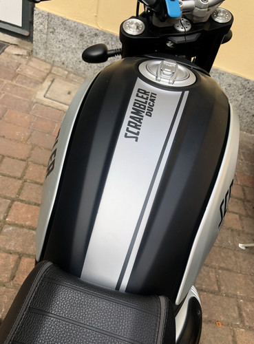 Adesivo linea serbatoio - linea, ducati