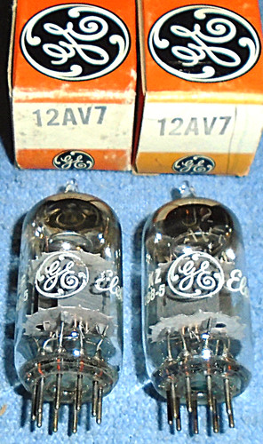 Nos 12av7 vacuum tubes - 2,
