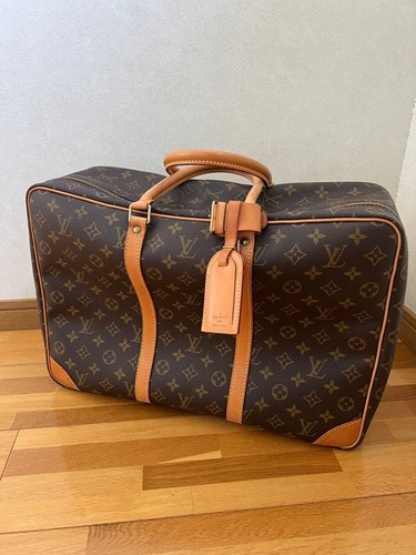 Louis vuitton monogram canvas - louis,