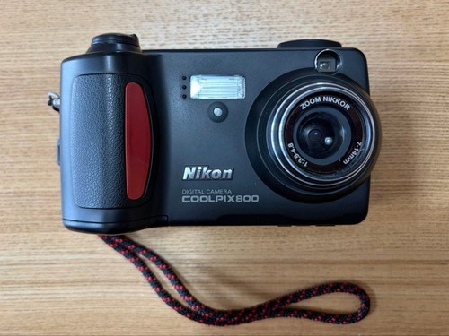 Nikon coolpix 880 - nikon,