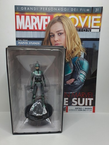 Marvel action figure captain - marvel,