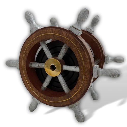 Volante della nave del timone