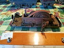 TRENINO petit trein base motore a molla  in latta antico x