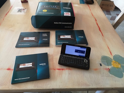 Nokia e90 communicator - e90, eseries