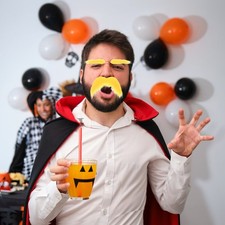  2 Sets Baffi Finti Realistici Oggetti Di Scena Per Servizi Fotografici