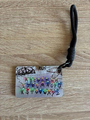Strangerthings charm musica - charm,