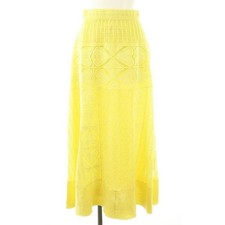 Gonna svasata in maglia