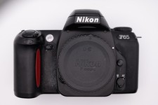 NIKON F65 FOTOCAMERA 35MM SOLO